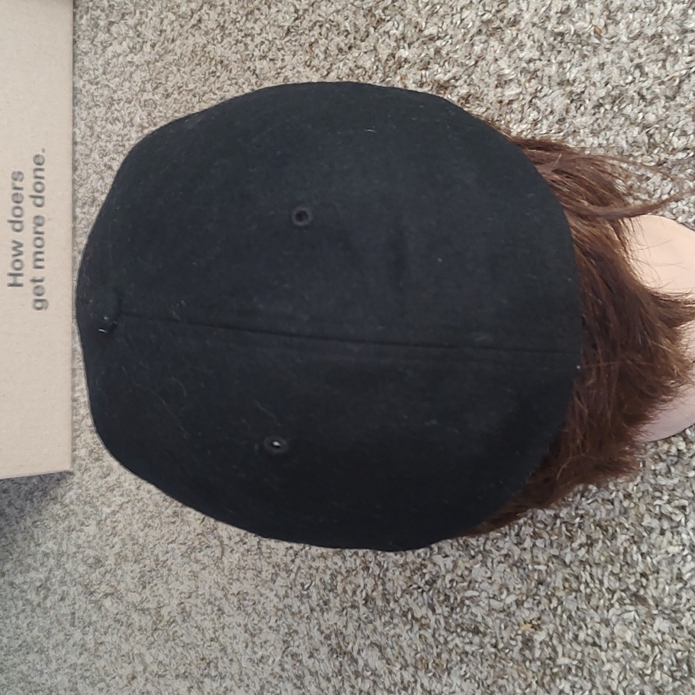 Arc'teryx Classic Wool Flexfit Ball Cap with a subtle Arc’teryx Logo S-M - Picture 5 of 8